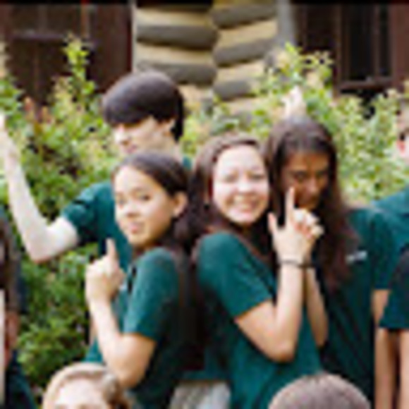 Meet your Posher, Emma - Picture 1 of 1